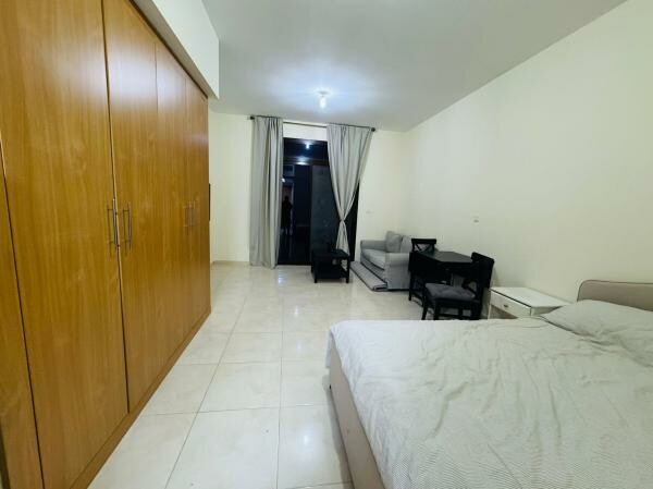 STUDIO FURNISHED BILLS INCLUDED - 1