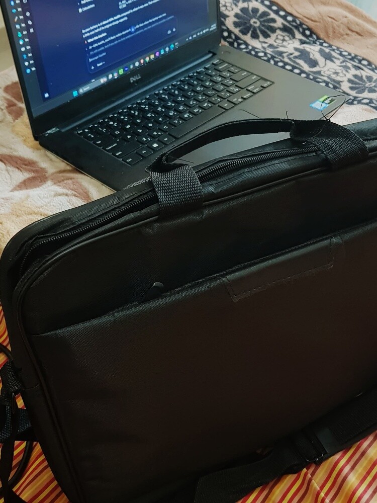 Dell XPS 15 9570 laptop - Grey - 4