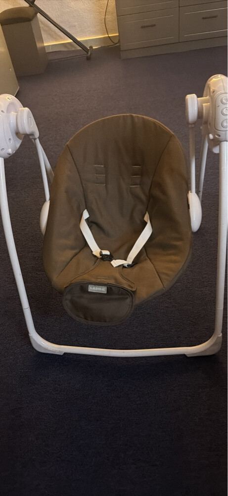 baby swing - 2