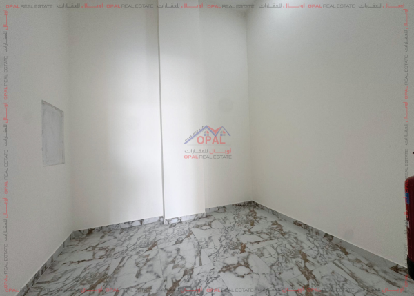 Commercial Shop in Al Aziziyah - 2