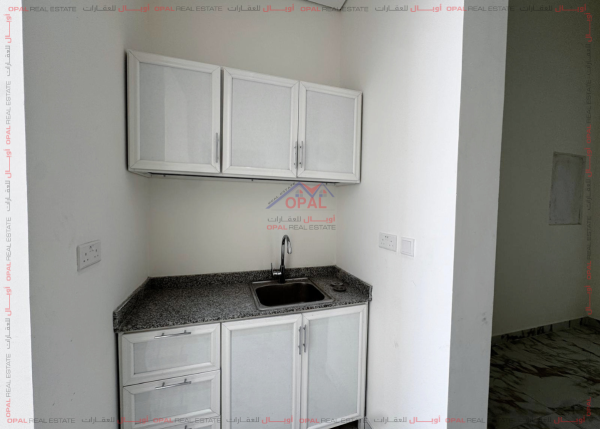 Commercial Shop in Al Aziziyah - 4