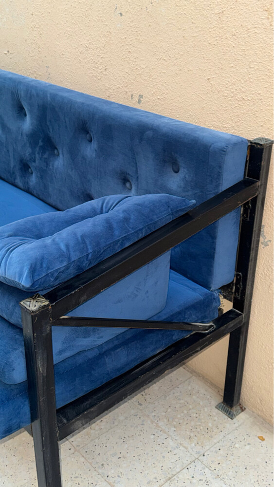 A set of chairs - 4