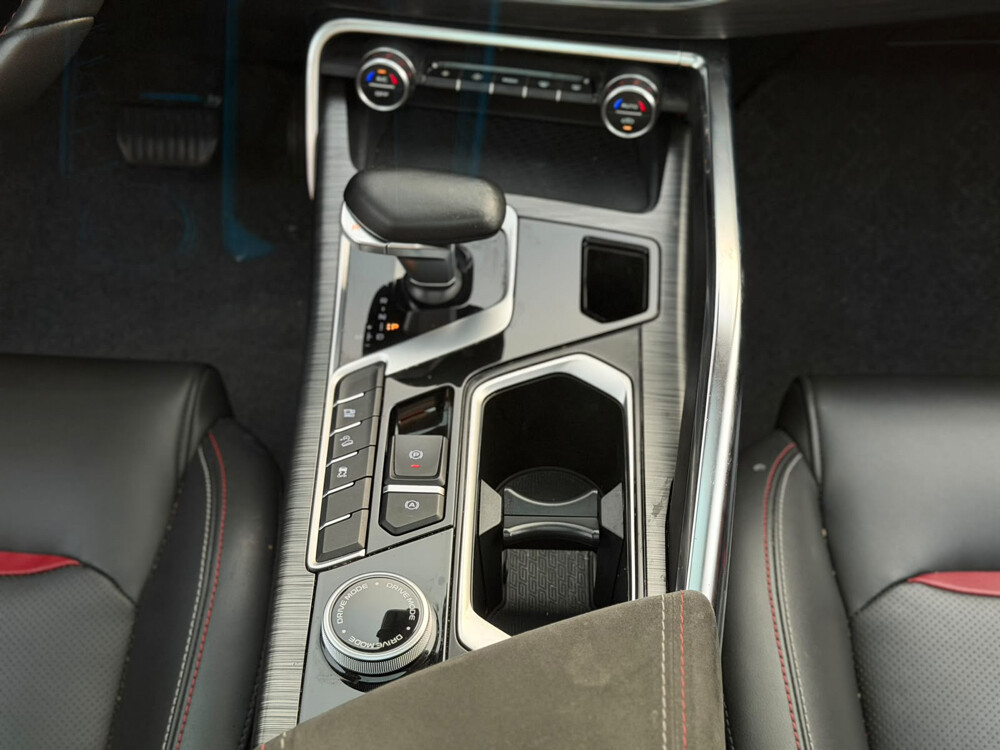 Geely Tugella Full Option 2023 - 10