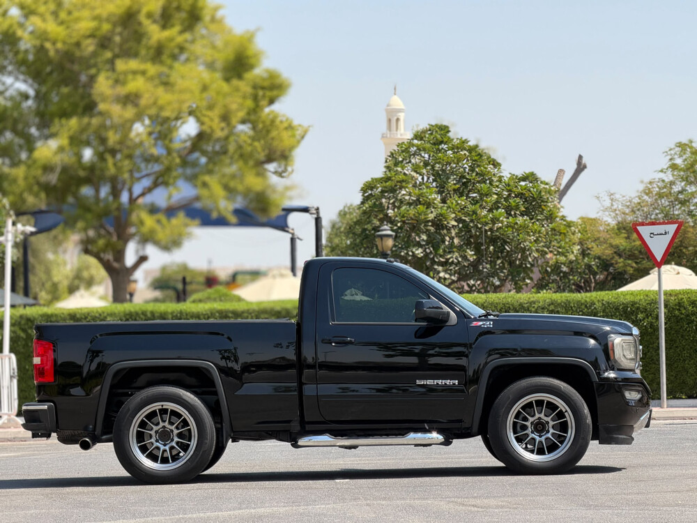 GMC Sierra SLE - 8