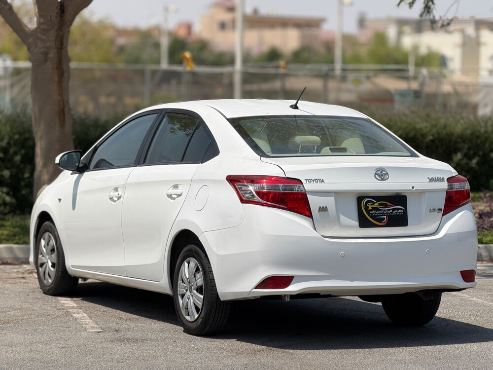 Toyota Yaris  - 6