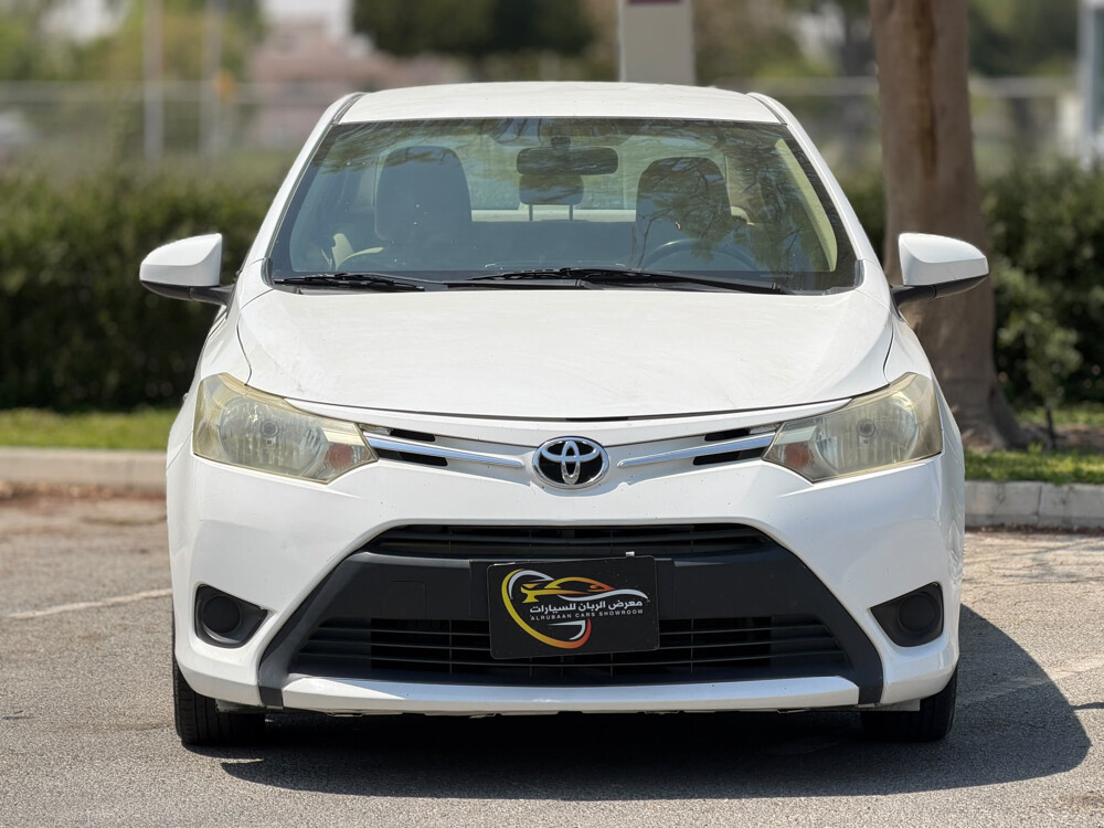 Toyota Yaris  - 2