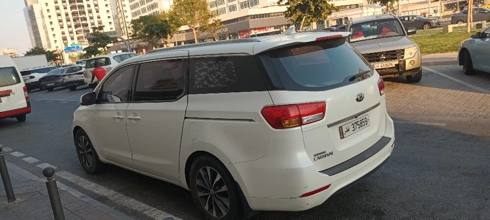 Kia Grand Carnival 2016 House Car - 22