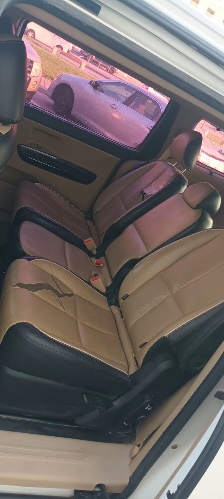 Kia Grand Carnival 2016 House Car - 8