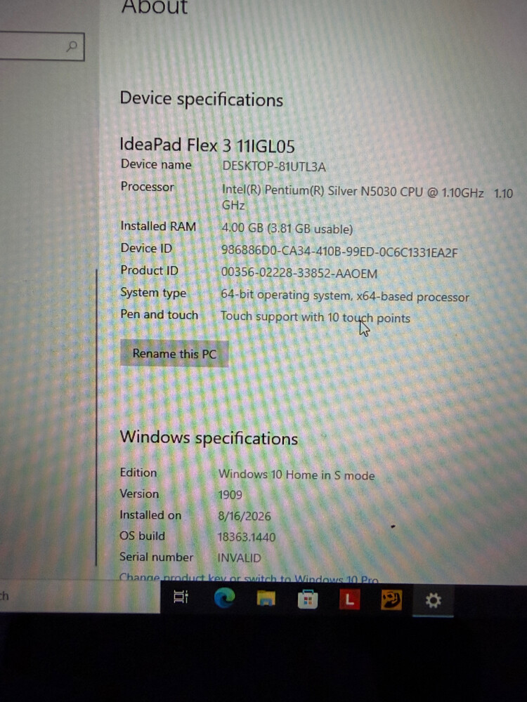 Lenovo IdeaPad Flex 3 11IGL05 - 8