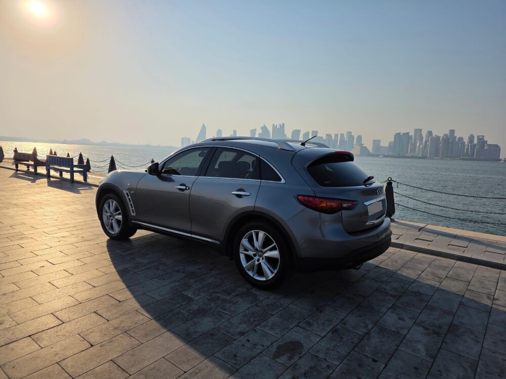 Infiniti QX70 V6 engine - 6