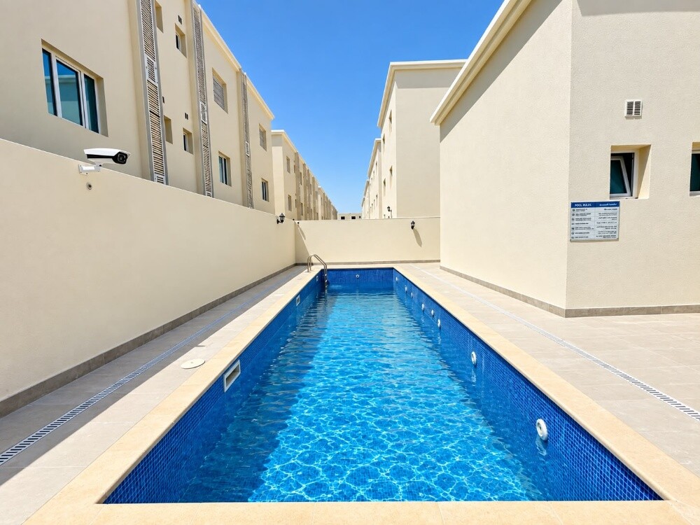 Villas for rent behind Al Hazm Mall - 6