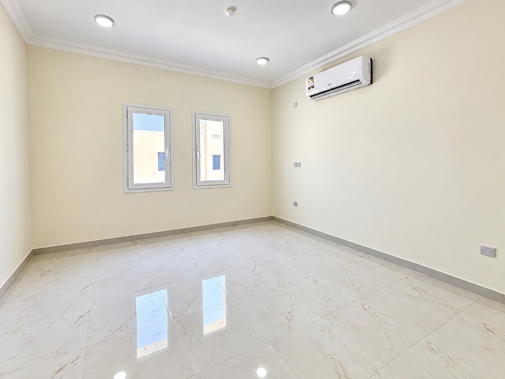 Villas for rent behind Al Hazm Mall - 7