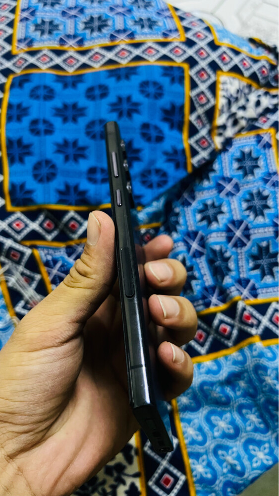 s23 ultra minor dot  - 4