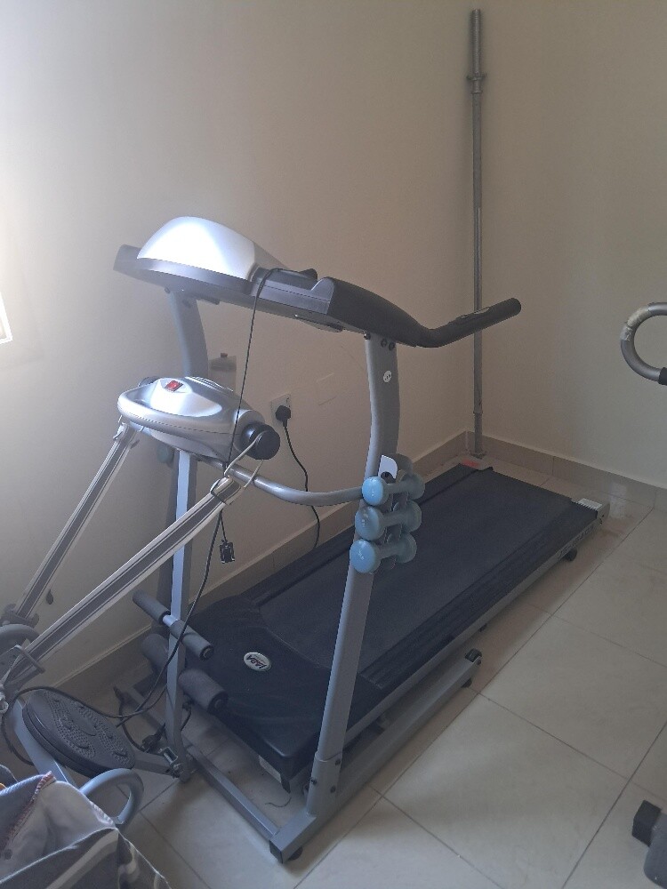 treadmill and home gym bar bench - 1