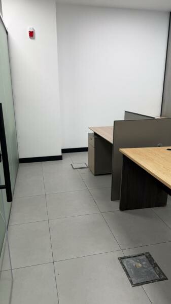 Excutive office -1800 - 3