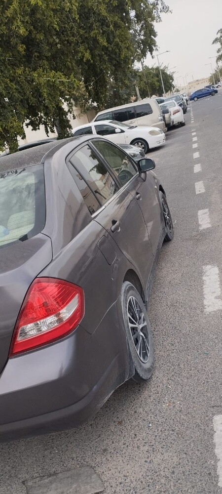for sale nissan tidda. 2008 modal.  - 5