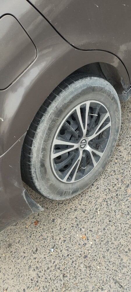 for sale nissan tidda. 2008 modal.  - 3