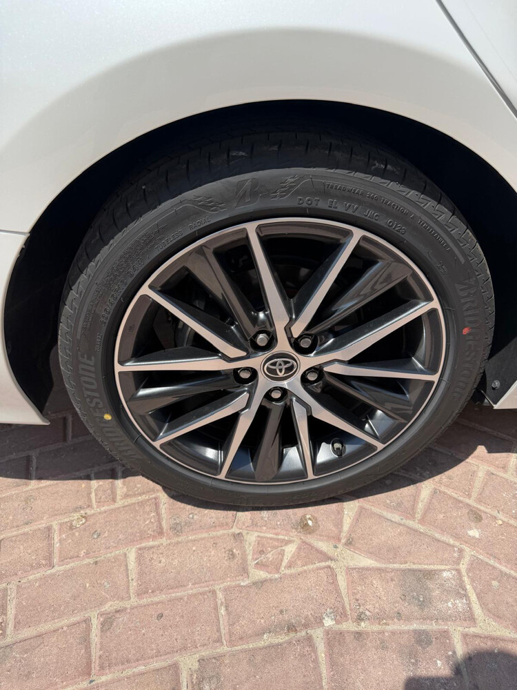 URGENT SALE – TOYOTA CAMRY 2023 - 14