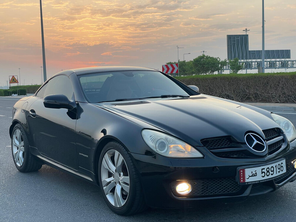 URGENT SALE - Mercedes-Benz SLK 200 - 1