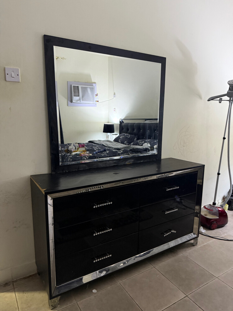 Large complete bedroom - 2