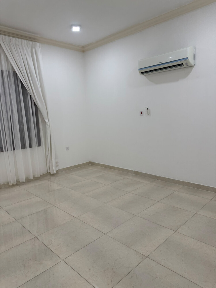 Service/residential villa for rent - 17