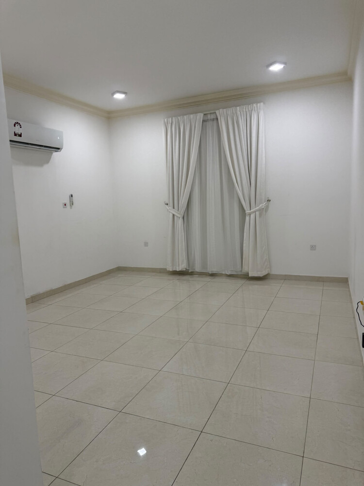 Service/residential villa for rent - 12