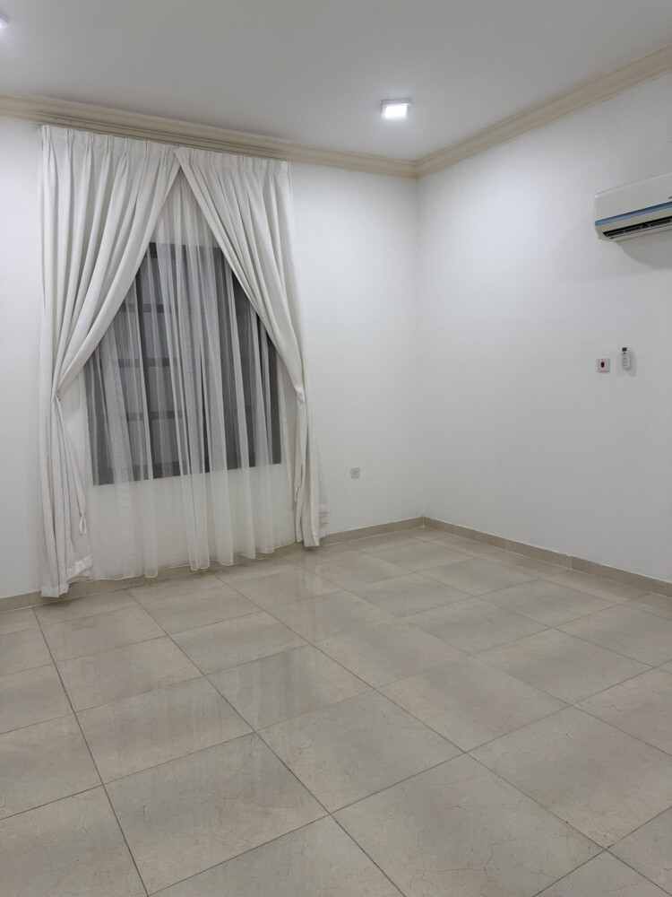 Service/residential villa for rent - 26