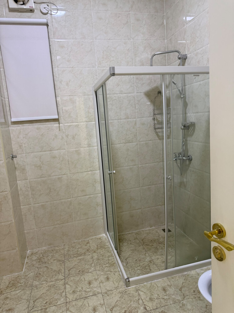 Service/residential villa for rent - 24