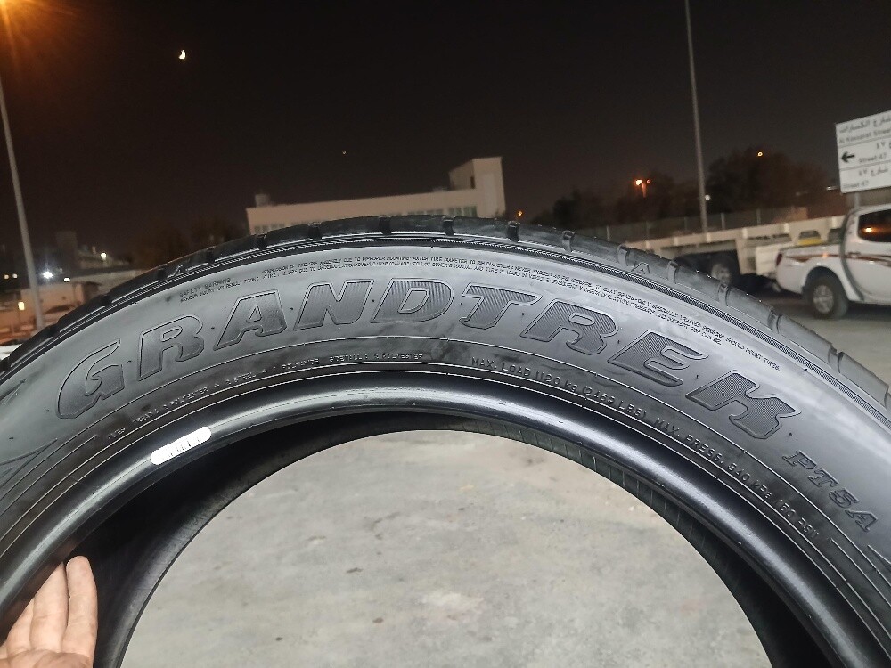 265/50/R22.Dunlop Brand - 4