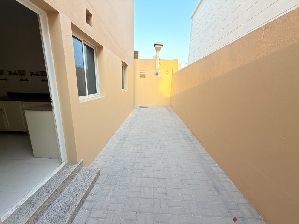 New Villa in Umm ALAmad  - 4