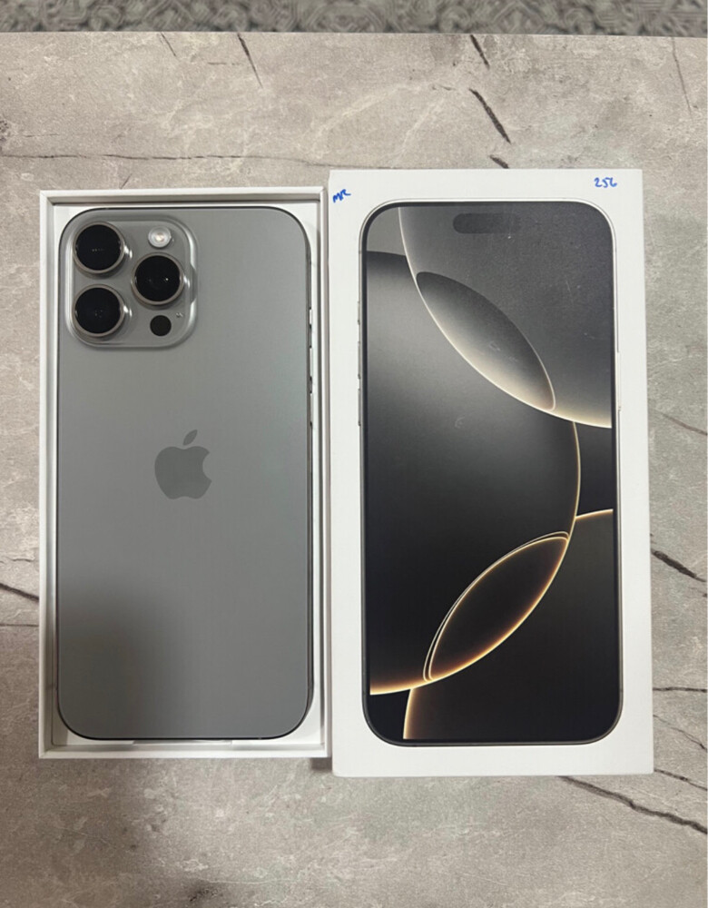 iPhone 16 Pro Max – 256GB - 1