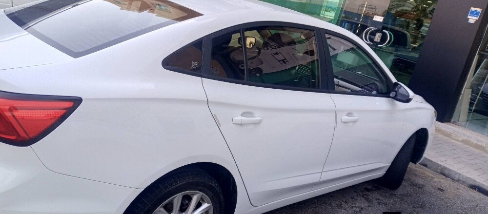 MG 5 Limo  Fox Transport - 3