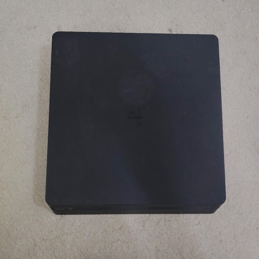 ps4 slim 1tb - 1