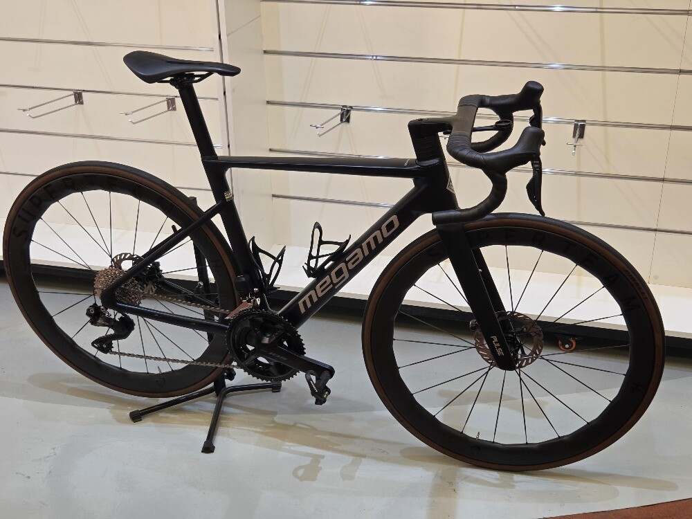 Road bike MEGAMO ENTIRE FULL CARBON - 1