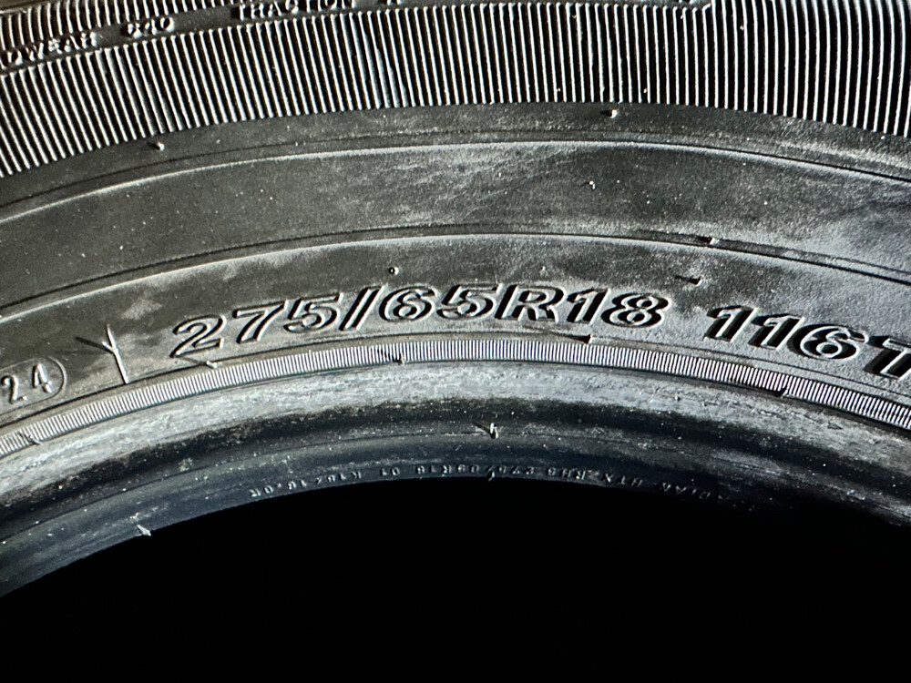 275/65/18 Roadstone tyre - 3