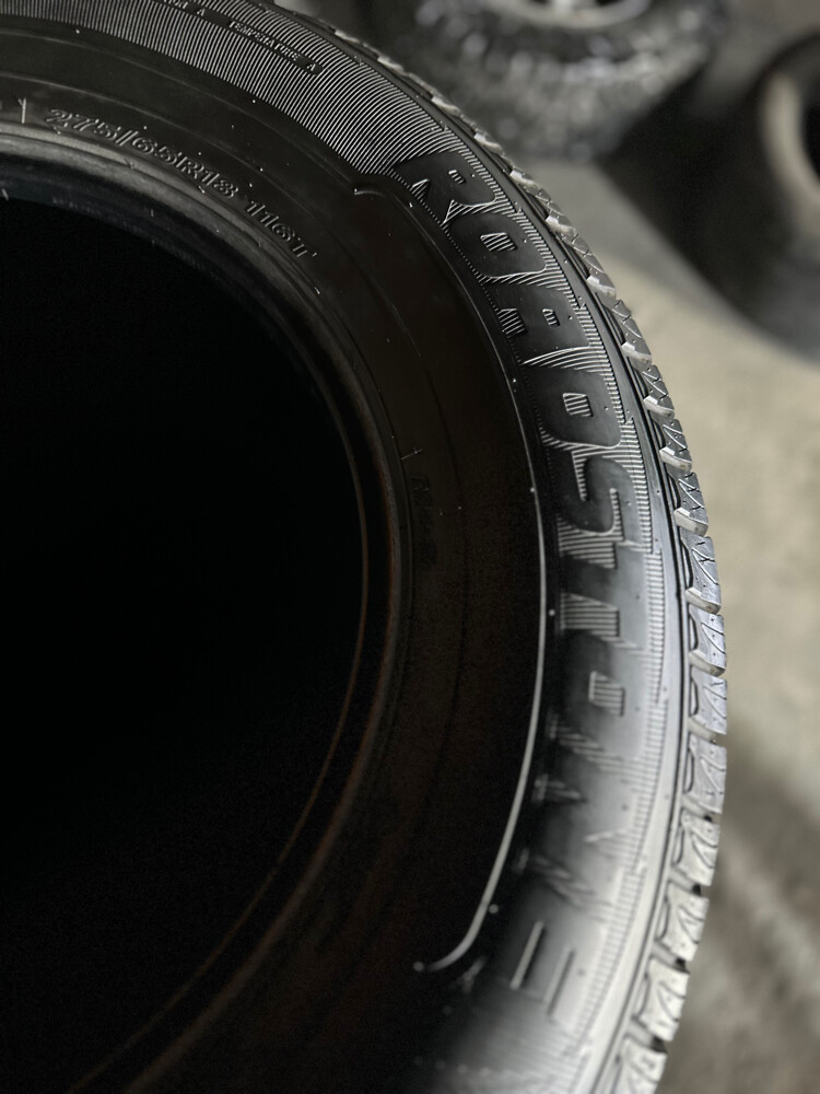 275/65/18 Roadstone tyre - 4