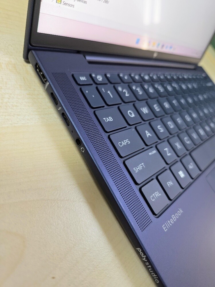 HP Elitebook Ultra 7 32GB 512GB 14" - 5