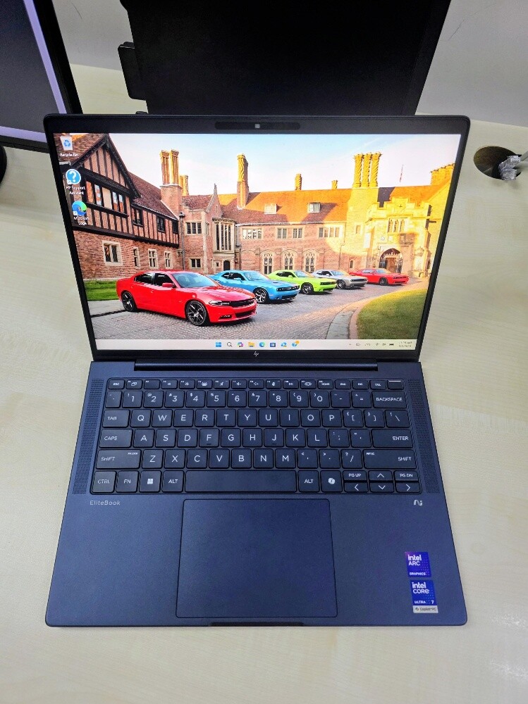 HP Elitebook Ultra 7 32GB 512GB 14" - 1