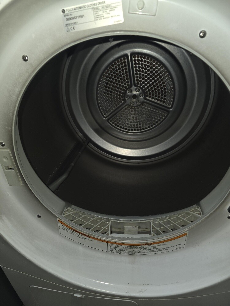 LG 7kg clothes dryer, in good condi - 3