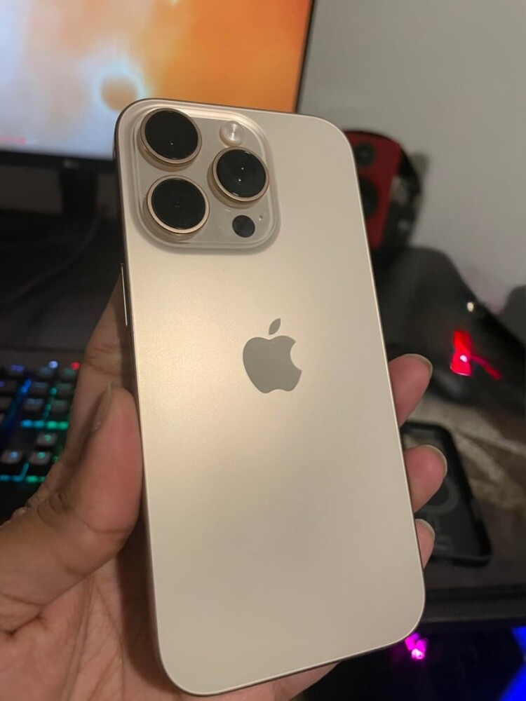 Iphone 16 pro 256gb Dessert - 2