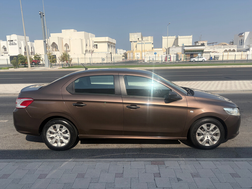 38900 km only (Peugeot) - 2