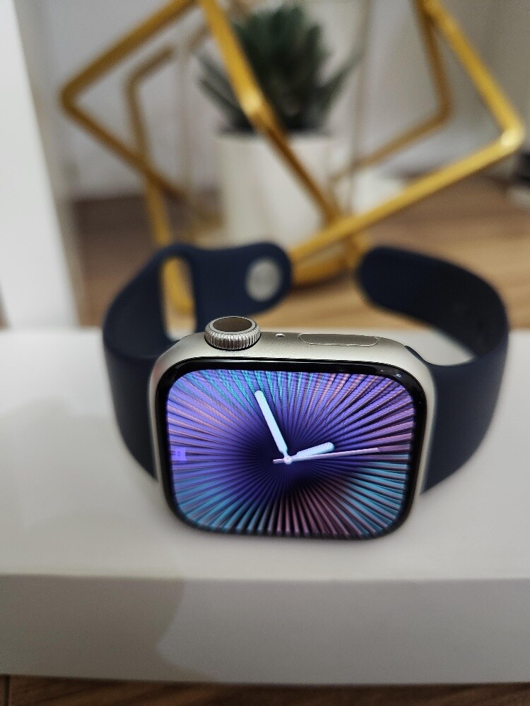 Apple Watch 9 Full box Read ad - 1