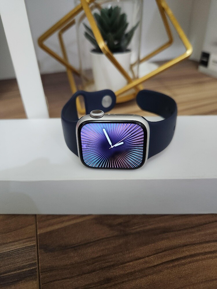 Apple Watch 9 Full box Read ad - 2