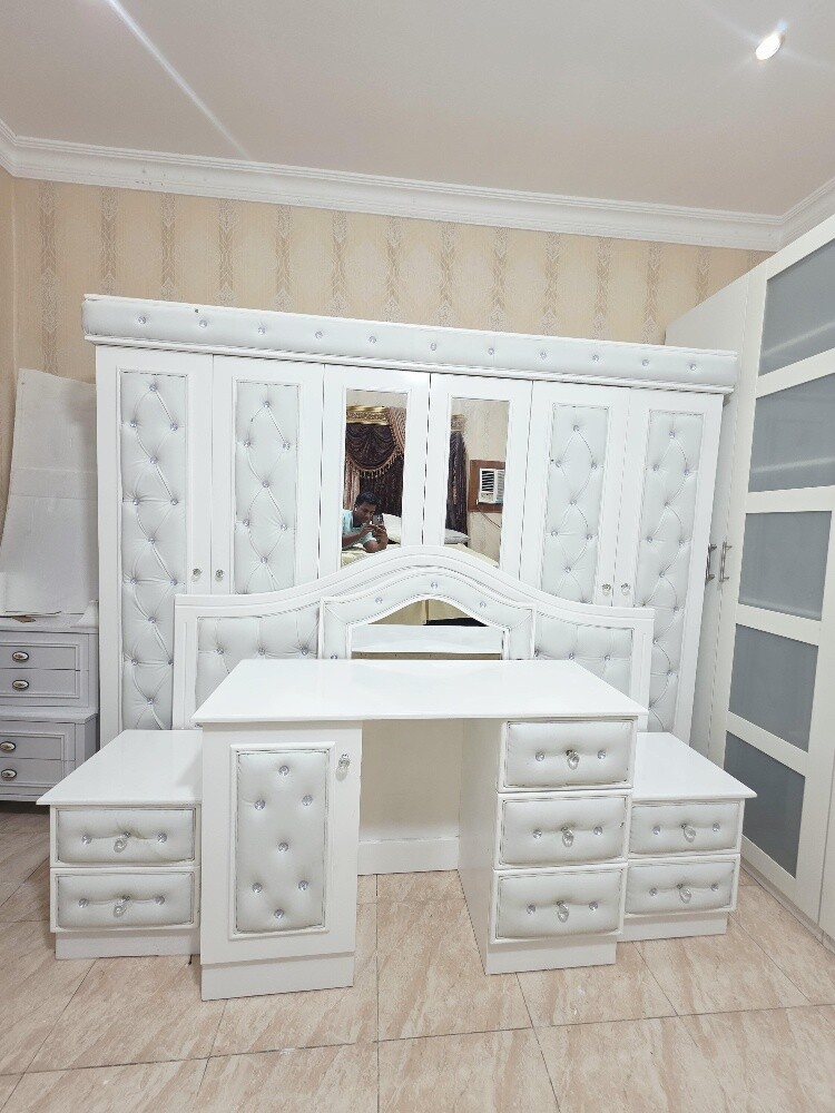 Full bedroom kig size bed 180+190 c - 1
