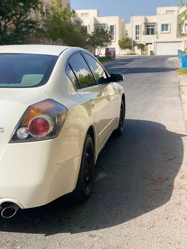 Nissan Altima - 6