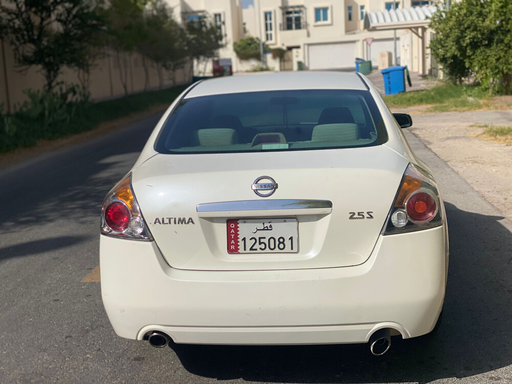 Nissan Altima - 7