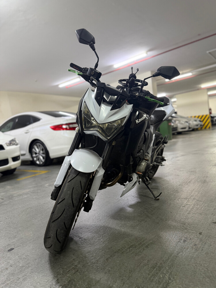 Kawasaki Z800 - 5