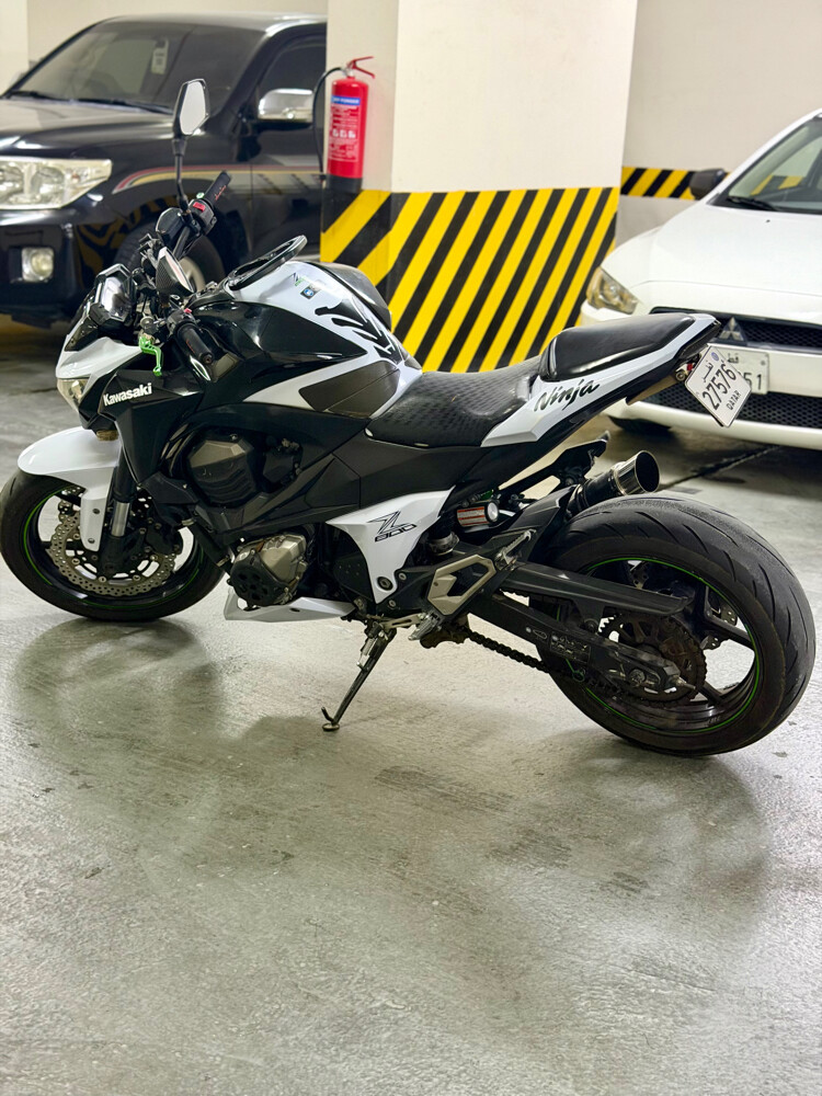 Kawasaki Z800 - 1