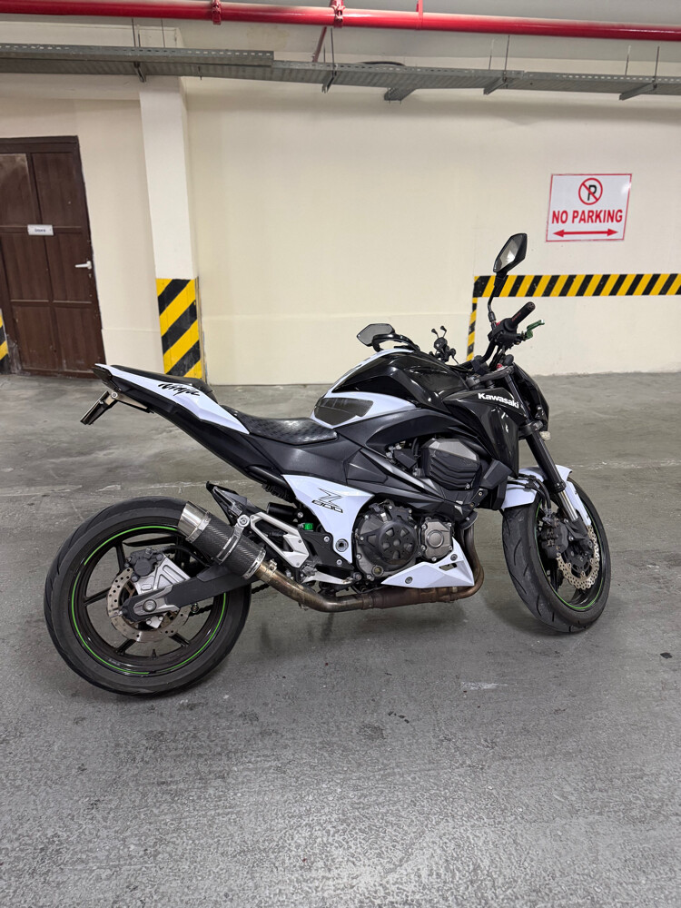 Kawasaki Z800 - 4
