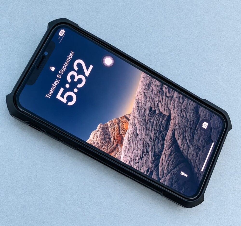 Rush Sale IPhone Xs {64GB}
{Price - 6